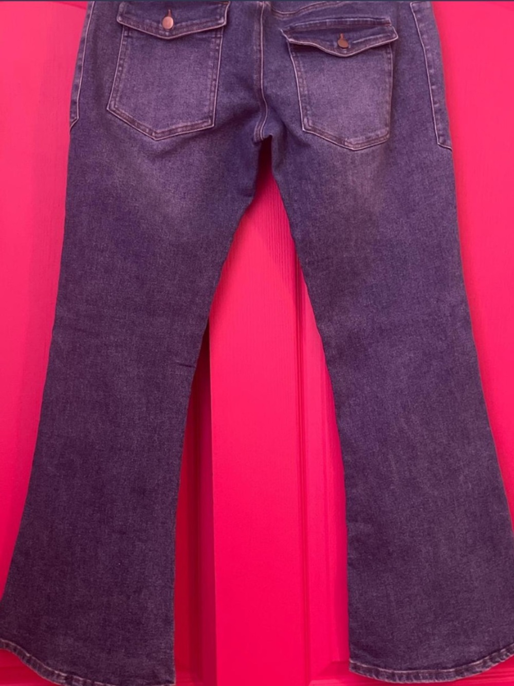 DARK WASH FLARE JEANS